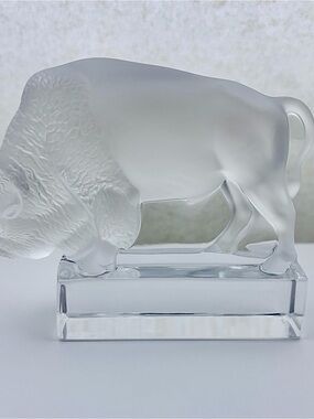 Vintage Lalique Bison/Buffalo Crystal Paperweight